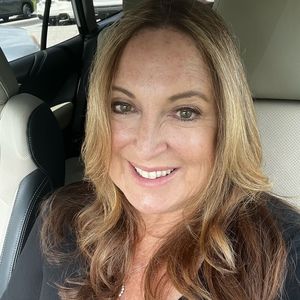 Meet your Posher, Pamela